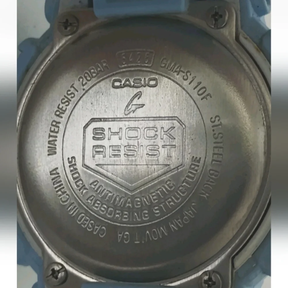 Casio G-Shock GMA-S110F